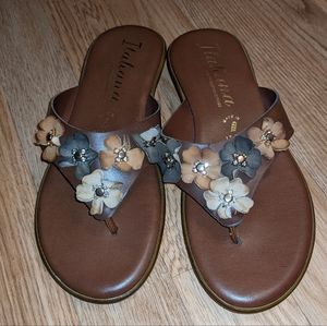 Italian Shoemakers Sandles, Size 7.5, Floral Brown